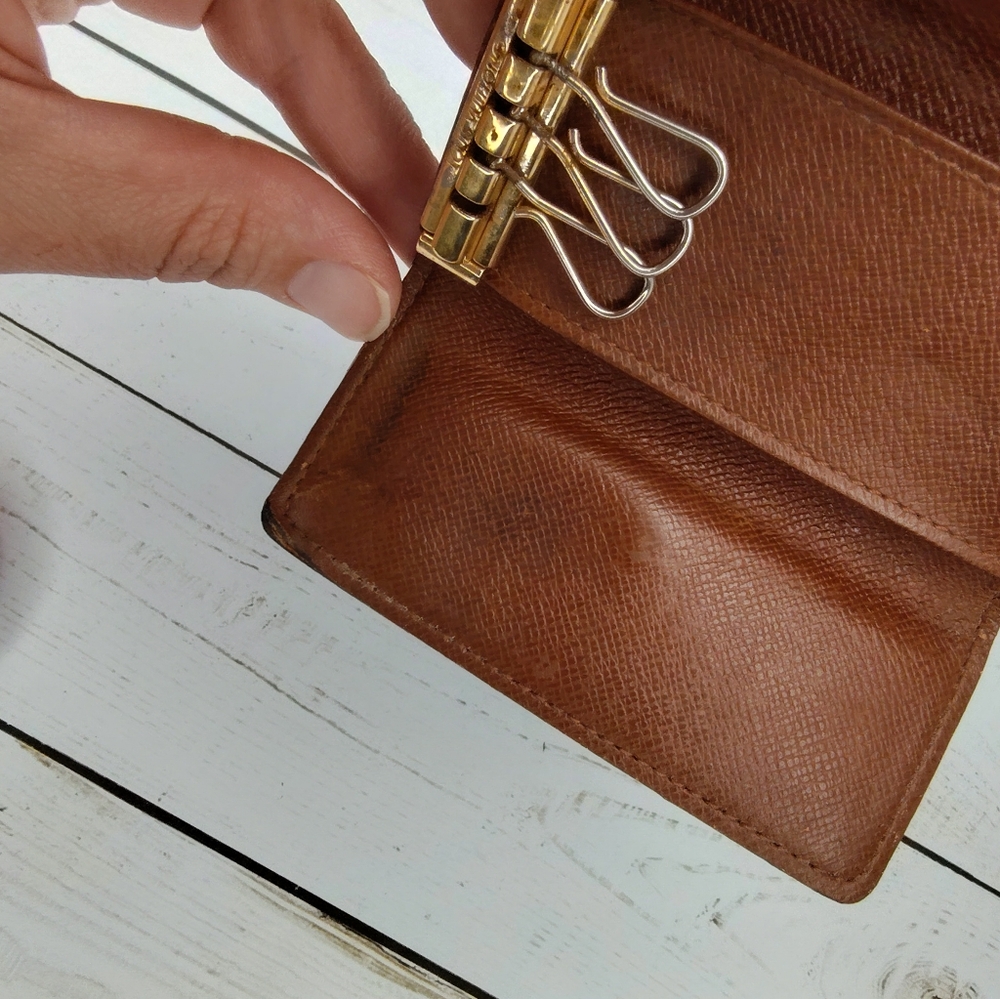 Louis Vuitton Key Wallet - Picture 4 of 14